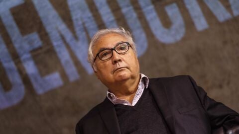 Manuel Castells, Ministro de Universidades