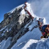 El nuevo 'plan de choque' que tratará de evitar más muertes en el Everest