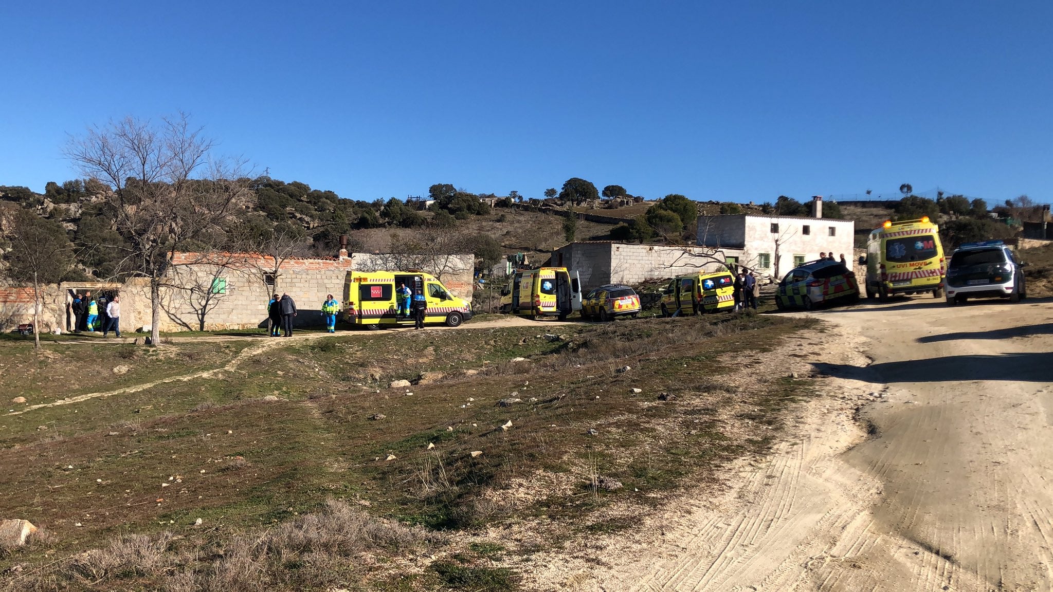 Un joven muerto y tres intoxicados graves en una casa rural en Colmenar Viejo Un joven muerto y tres intoxicados graves en una casa rural en Colmenar Viejo