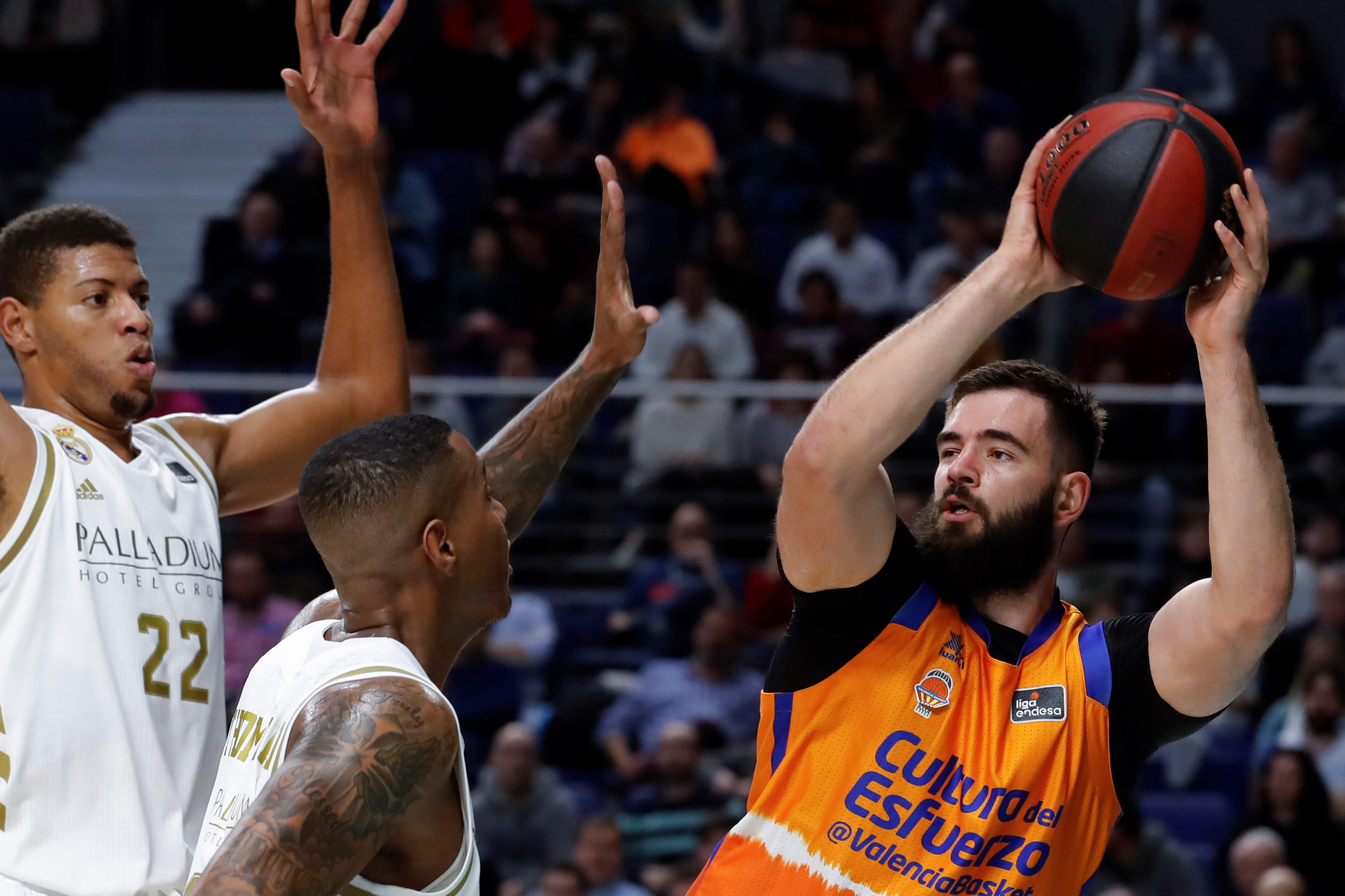 Walter Tavares: "Sabemos que Rudy es capaz de hacer ese tipo de cosas" Walter Tavares: "Sabemos que Rudy es capaz de hacer ese tipo de cosas"