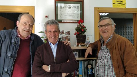 Hoy con sesi&oacute;n de investidura durante nuestro tramo local emitimos la habitual tertulia de los lunes a trav&eacute;s del podcast. Con Juan Sales, Enrique Huguet y Paco Moya. Modera Jaime &Aacute;lvarez. 