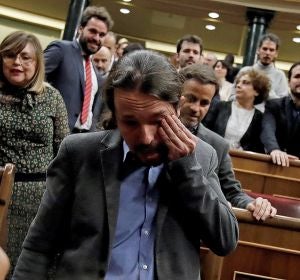 Pablo Iglesias, emocionado tras la investidura de Pedro Sánchez Pablo Iglesias, emocionado tras la investidura de Pedro Sánchez