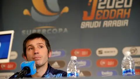 Albert Celades, en rueda de prensa en Arabia Saudí Albert Celades, en rueda de prensa en Arabia Saudí