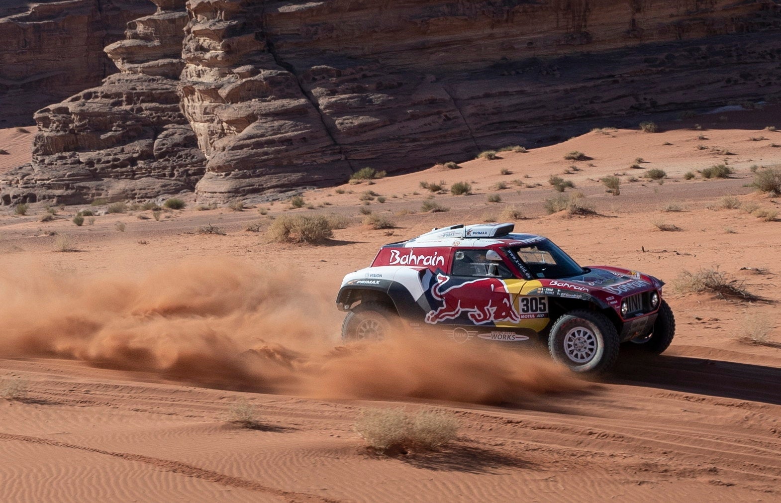 Carlos Sainz: "Está siendo un Rally Dakar donde no se puede tener grandes errores" Carlos Sainz: "Está siendo un Rally Dakar donde no se puede tener grandes errores"