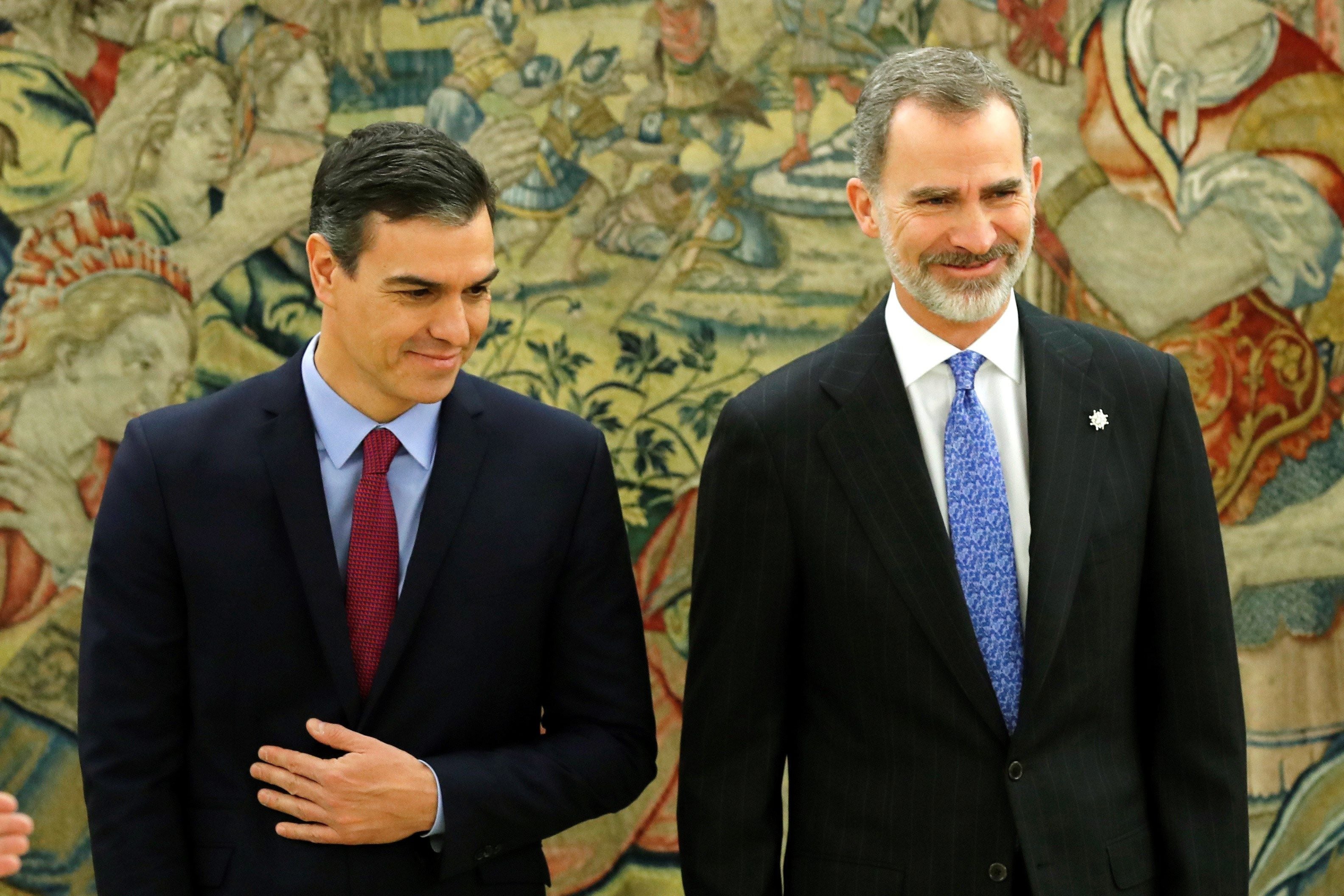 "El dolor viene después": el Rey bromea con Sánchez sobre lo que le espera "El dolor viene después": el Rey bromea con Sánchez sobre lo que le espera