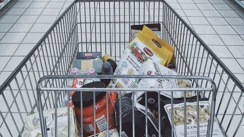Carro de la compra en supermercado
