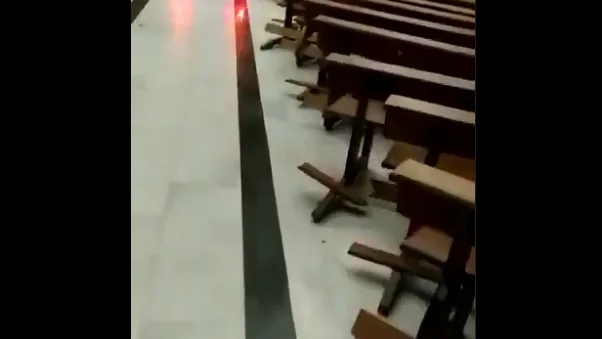 Un coche entra en una iglesia de Sonseca (Toledo) Un coche entra en una iglesia de Sonseca (Toledo)
