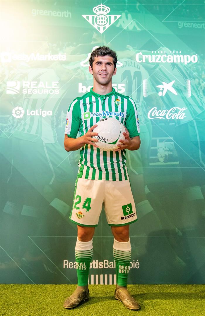Carles Aleñá: "Tuve meses duros en el Barcelona, pensé que aumentaría mi protagonismo" Carles Aleñá: "Tuve meses duros en el Barcelona, pensé que aumentaría mi protagonismo"
