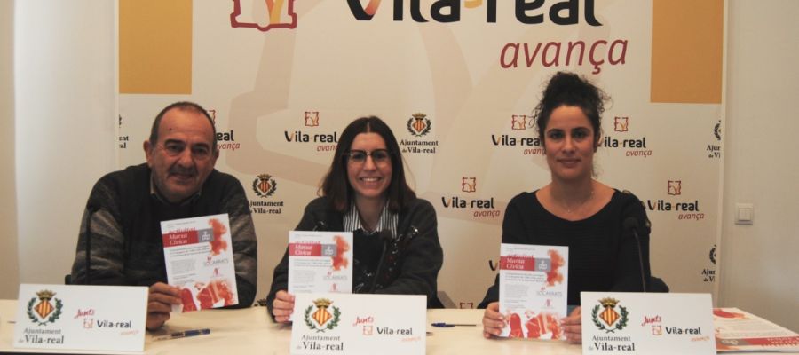 La regidora de Tradicions, Noelia Samblas junt amb el president de l´Associació Cultural Socarrats, Fermin Font. La regidora de Tradicions, Noelia Samblas junt amb el president de l´Associació Cultural Socarrats, Fermin Font.