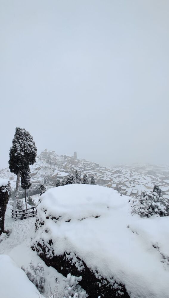 La nieve ha llegado a La Fresneda
