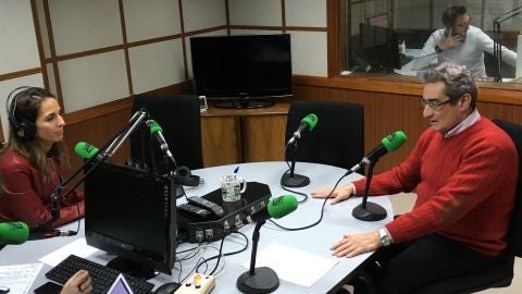 Mar&iacute;a Navarro (PP) y Julio Calvo (Vox) en el Cara a Cara