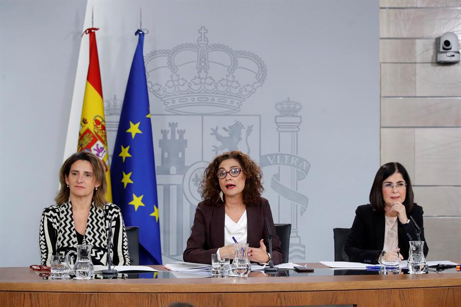 El Gobierno declara la emergencia climática en España y aprobará cinco medidas prioritarias en los primeros 100 días El Gobierno declara la emergencia climática en España y aprobará cinco medidas prioritarias en los primeros 100 días