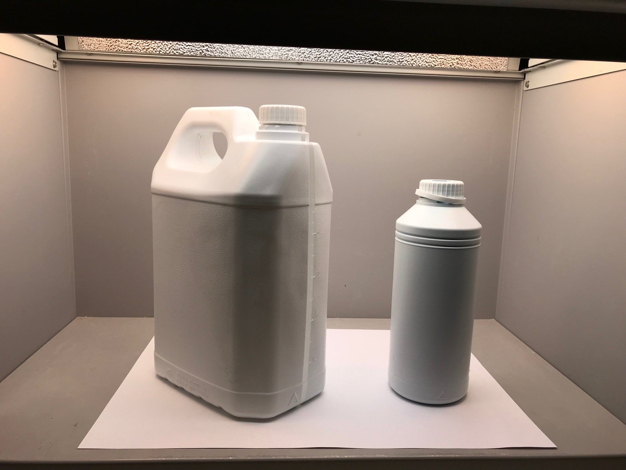 El Instituto de Tecnología Cerámica y el Instituto Tecnológico del Plástico trabajan para reducir el impacto de los envases de tintas cerámicas El Instituto de Tecnología Cerámica y el Instituto Tecnológico del Plástico trabajan para reducir el impacto de los envases de tintas cerámicas
