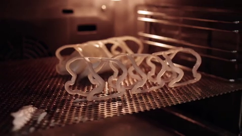 Vídeo del proceso de creación de una joya de Tous Vídeo del proceso de creación de una joya de Tous