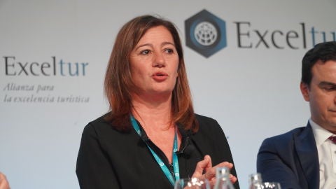 La Presidenta del Govern balear, Francina Armengol, en su intervenci&oacute;n en el Foro de Exceltur. 