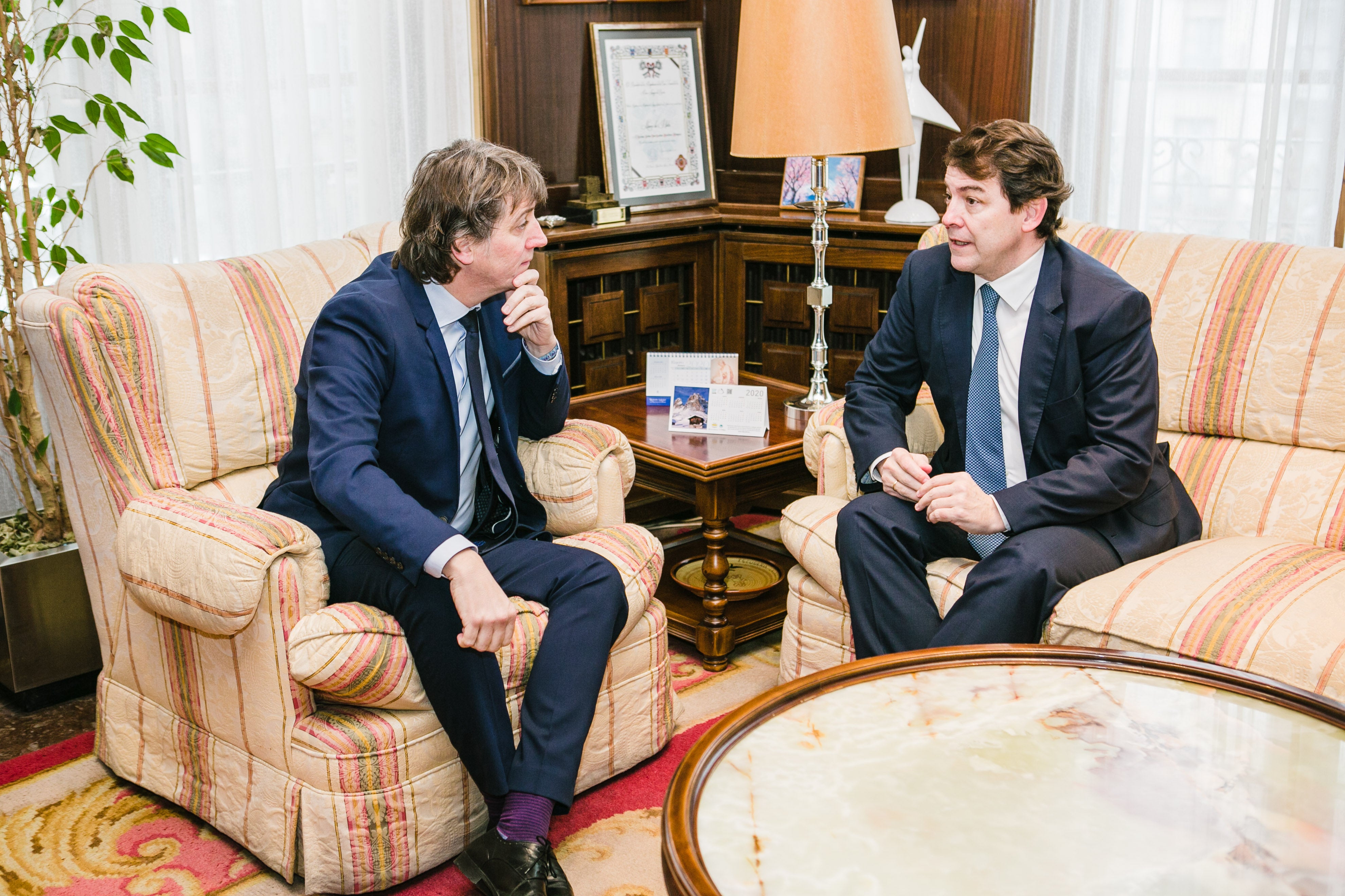 Castilla y León irá a los tribunales a exigir el IVA al gobierno 'si es necesario' Castilla y León irá a los tribunales a exigir el IVA al gobierno 'si es necesario'