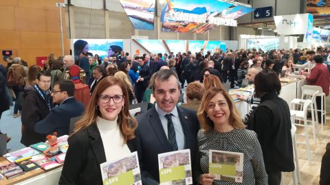 Una delegaci&oacute;n de Aspe, encabezada por el alcalde, ha estado este jueves en Fitur.