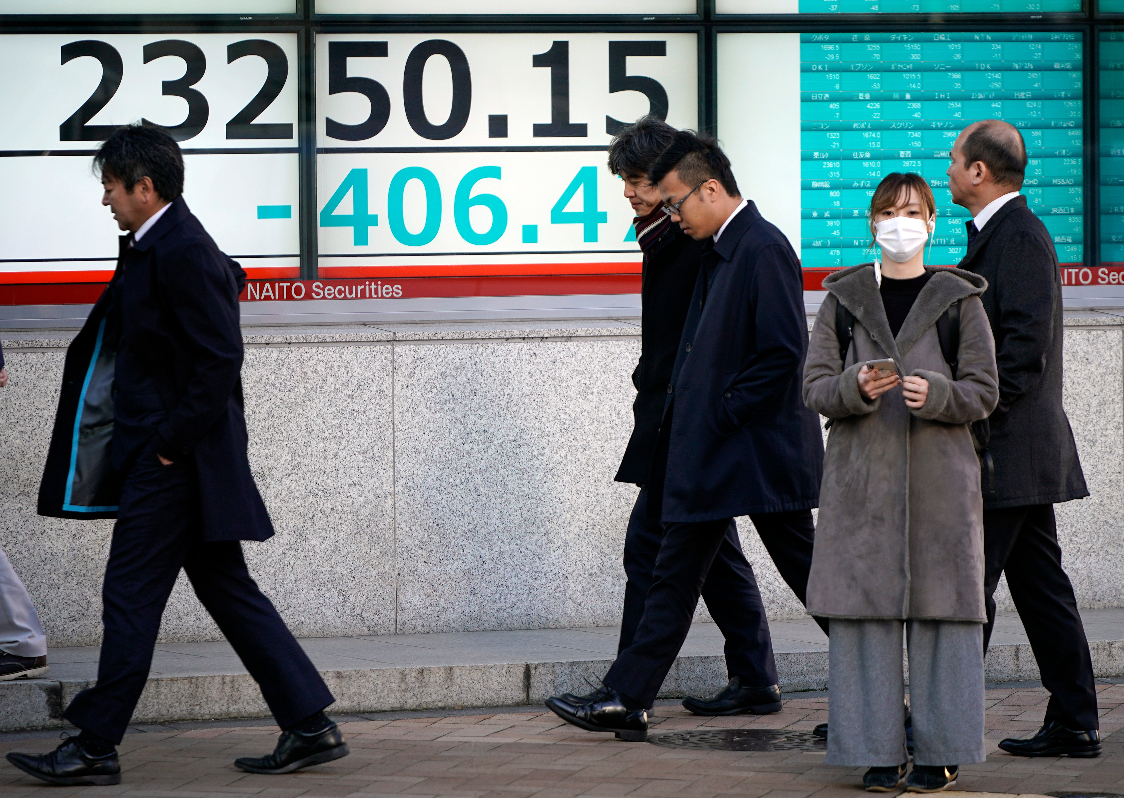 La OMS estudia si declara o no la emergencia internacional por el coronavirus de Wuhan La OMS estudia si declara o no la emergencia internacional por el coronavirus de Wuhan