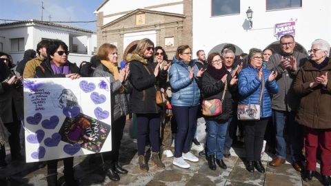 Minuto silencio Caniles 