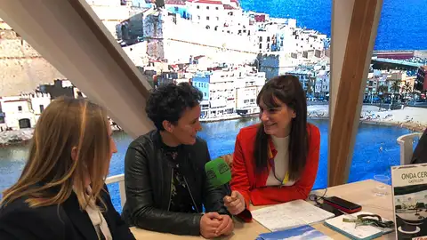 Alcaldesa de Onda, Carmina Ballester y concejala de turismo, María Vall .