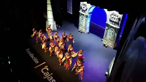 Comparsa '¡Oh capitán, my capitán!' - COAC 2020 P4 Por fin la esperada vuelta de Tino Tovar y su comparsa '¡Oh capitán, my capitán!' Localidad: Cádiz Autoría Letra: Constantino Tovar Verdejo Autoría Música: Constantino Tovar Verdejo Dirección: José Luis Otero Trechera Representante Legal: Julio Higinio Aragón Leira