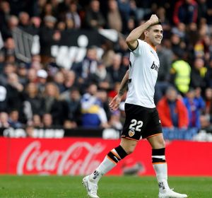Maxi Gómez celebra su gol con el Valencia CF. Maxi Gómez celebra su gol con el Valencia CF.