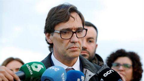 Imagen de el Ministro de Sanidad, Salvador Illa, durante las declaraciones en su visita a la zona afectada por la borrasca Gloria. Imagen de el Ministro de Sanidad, Salvador Illa, durante las declaraciones en su visita a la zona afectada por la borrasca Gloria.