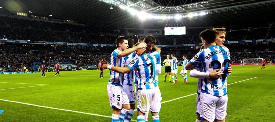 Los jugadores de la Real Sociedad celebran su gol ante el Mallorca. Los jugadores de la Real Sociedad celebran su gol ante el Mallorca.