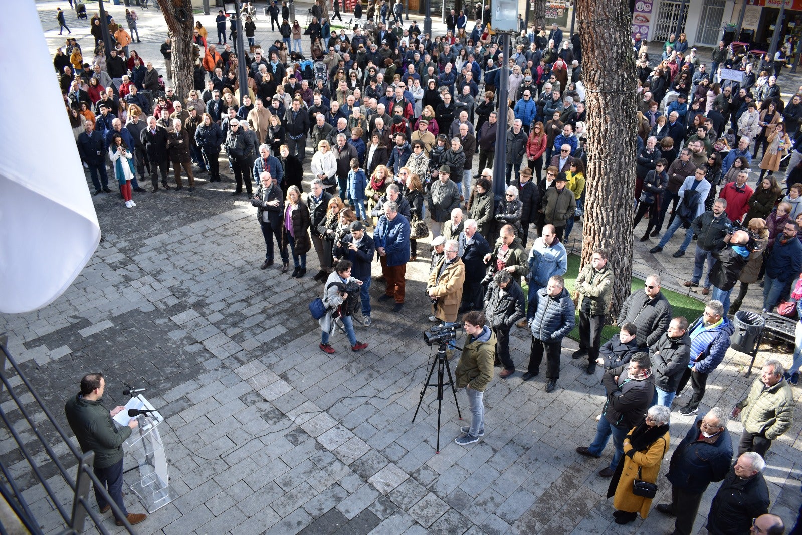Daimiel grita "¡Salvemos Las Tablas!" y reclama un trasvase ante la crítica situación del parque Daimiel grita "¡Salvemos Las Tablas!" y reclama un trasvase ante la crítica situación del parque