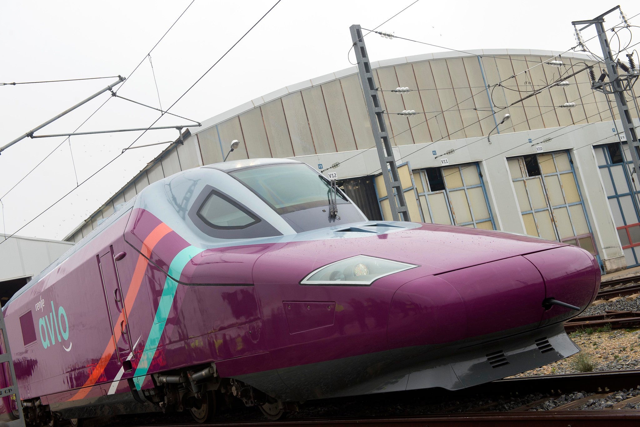 Renfe ya ha vendido cerca del 25% de los billetes de Avlo disponibles hasta el 31 de agosto Renfe ya ha vendido cerca del 25% de los billetes de Avlo disponibles hasta el 31 de agosto