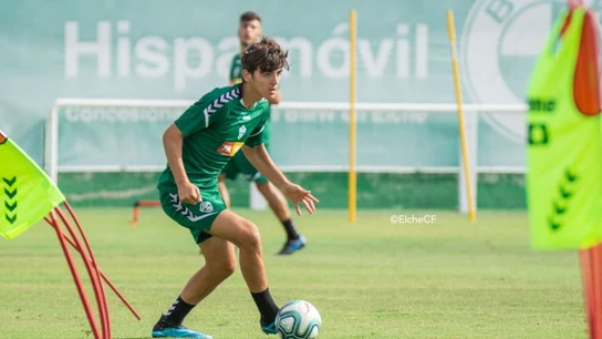 Imagen de archivo de Gonzalo Villar, en un entrenamiento con el Elche CF. ELCHE CF
