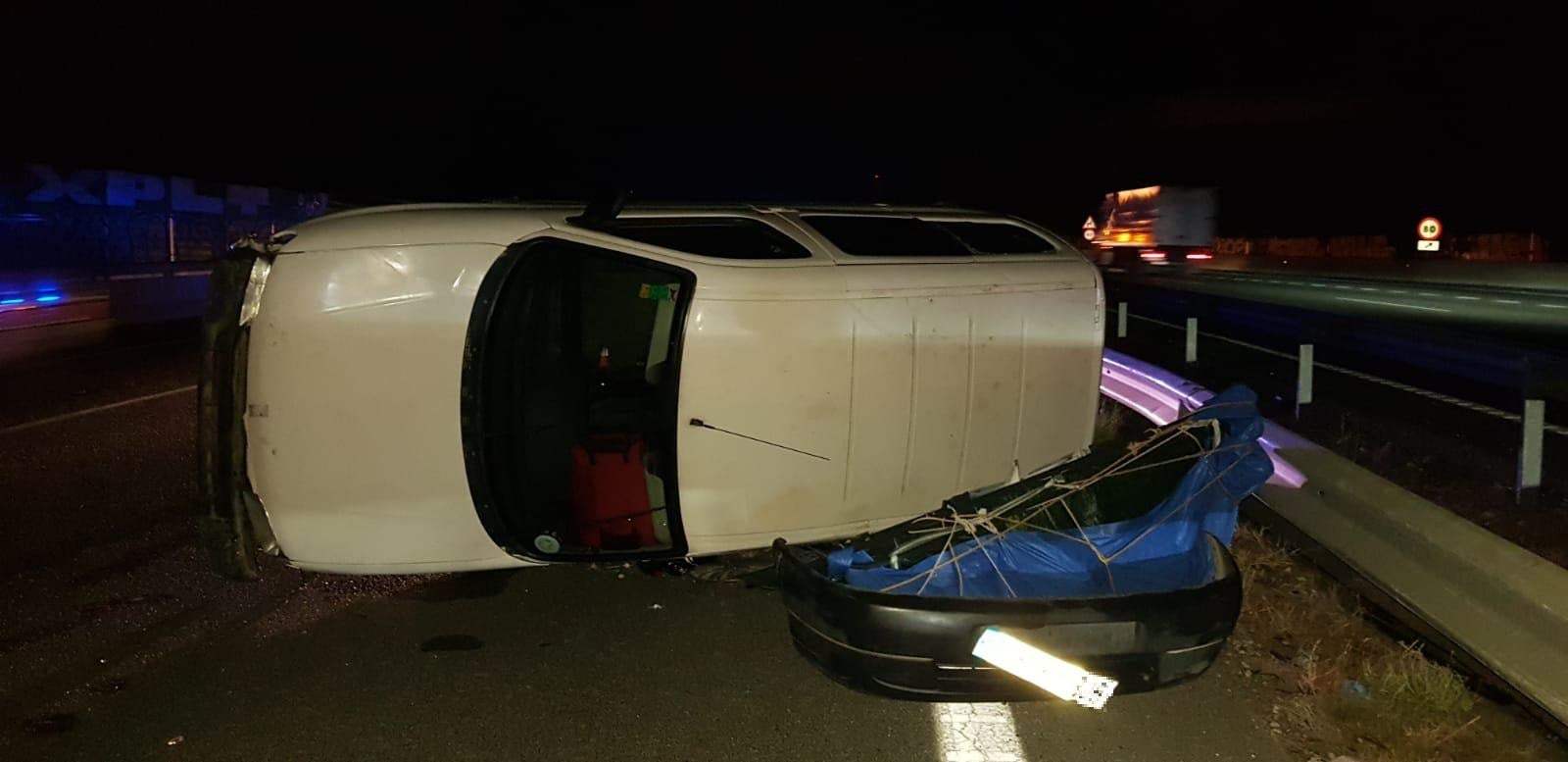 Un accidente en la A-7 deja un herido trasladado al Hospital del Vinalopó de Elche Un accidente en la A-7 deja un herido trasladado al Hospital del Vinalopó de Elche