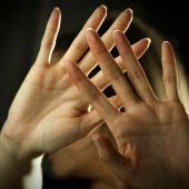 Suspenden el ingreso en prisión de una joven por agredir a su novio porque era maltratada