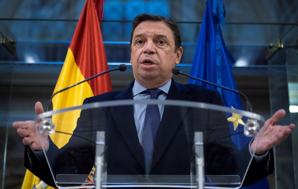 Luis Planas: "La subida del SMI tiene un efecto en el sector agrario, pero no es un elemento clave" Luis Planas: "La subida del SMI tiene un efecto en el sector agrario, pero no es un elemento clave"