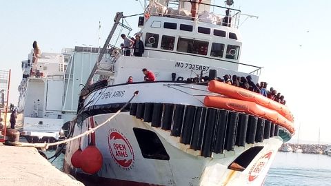 El Open Arms desembarcando en Sicilia 