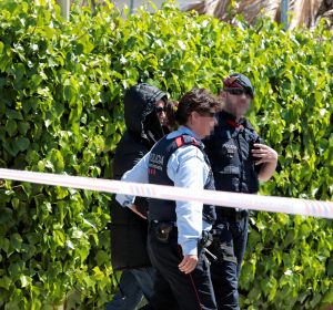 Los Mossos d'Esquadra trasladan a Rosa Peral, la guardia urbana de Barcelona acusada de matar a su expareja junto a un compañero del cuerpo en Vilanova i la Geltrú (Barcelona). Los Mossos d'Esquadra trasladan a Rosa Peral, la guardia urbana de Barcelona acusada de matar a su expareja junto a un compañero del cuerpo en Vilanova i la Geltrú (Barcelona).