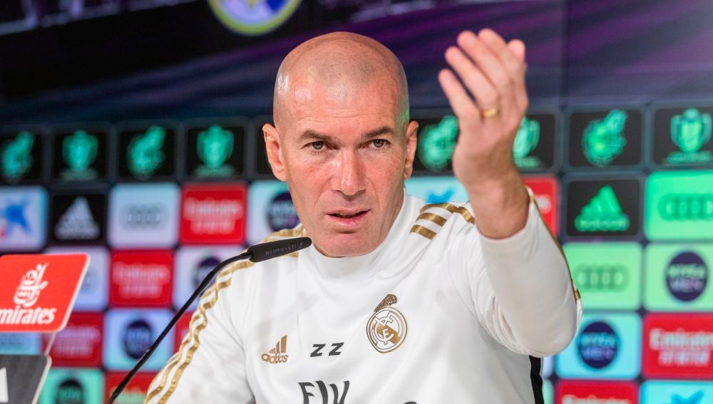 Zidane comparece ante los medios