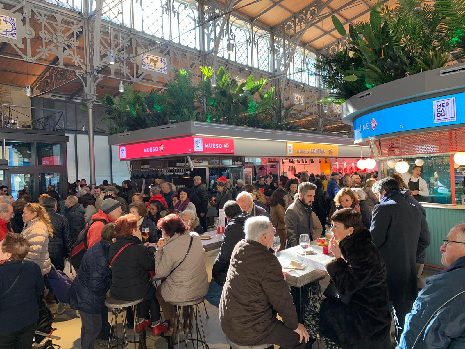 El Mercado Central atrae a 27.000 visitantes en su reapertura El Mercado Central atrae a 27.000 visitantes en su reapertura