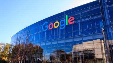 Google da otro paso para ayudar en la lucha contra las noticias falsas. Google da otro paso para ayudar en la lucha contra las noticias falsas.