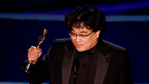 El director Bong Joon-ho se hace con los cuatro Oscar m&aacute;s importantes