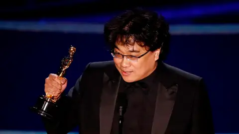 El director Bong Joon-ho se hace con los cuatro Oscar más importantes El director Bong Joon-ho se hace con los cuatro Oscar más importantes