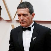 Antonio Banderas llega a la alfombra roja de los Oscar
