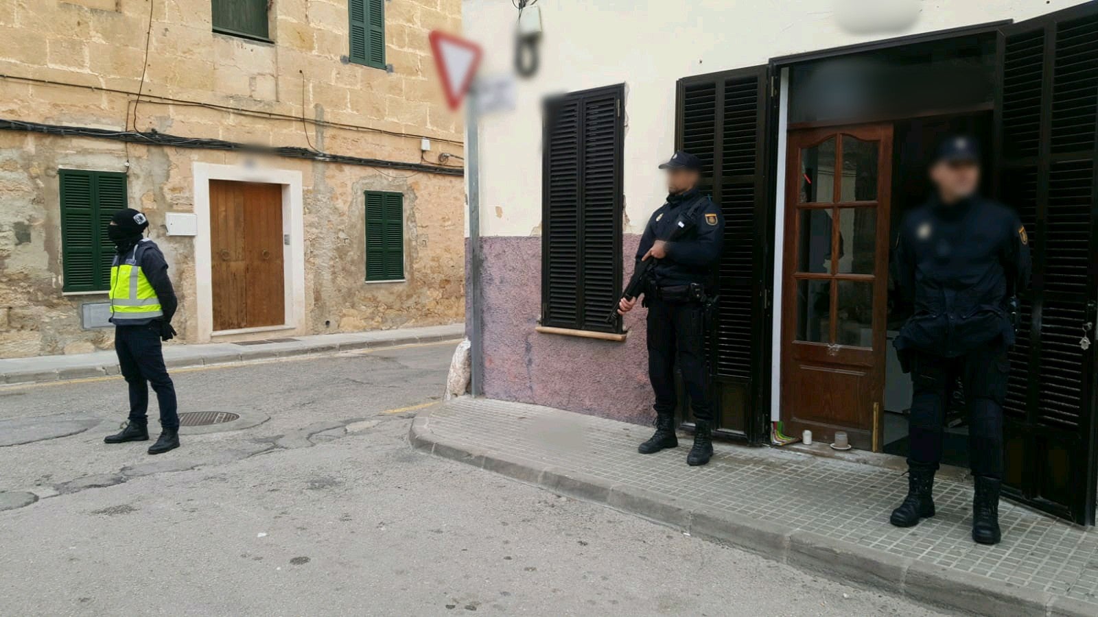 Más de 10 detenidos en un operativo contra el narcotráfico en Manacor Más de 10 detenidos en un operativo contra el narcotráfico en Manacor