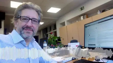 La inesperable vez que Arturo Téllez tuvo que hacer el programa con un teléfono móvil La inesperable vez que Arturo Téllez tuvo que hacer el programa con un teléfono móvil
