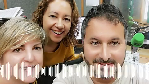 La vez que Diana Font enamoró a un mono durante una entrevista La vez que Diana Font enamoró a un mono durante una entrevista