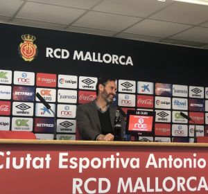 El entrenador del Real Mallorca, Vicente Moreno, en rueda de prensa El entrenador del Real Mallorca, Vicente Moreno, en rueda de prensa