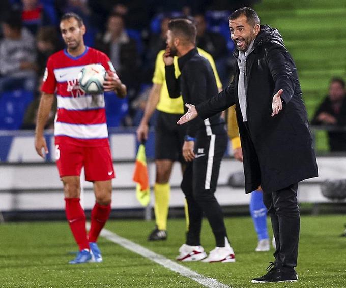 El Granada CF vuelve a la Liga con un partido que debe ganar ante el Real Valladolid. Onda Deportiva Granada 14/02/2020 El Granada CF vuelve a la Liga con un partido que debe ganar ante el Real Valladolid. Onda Deportiva Granada 14/02/2020