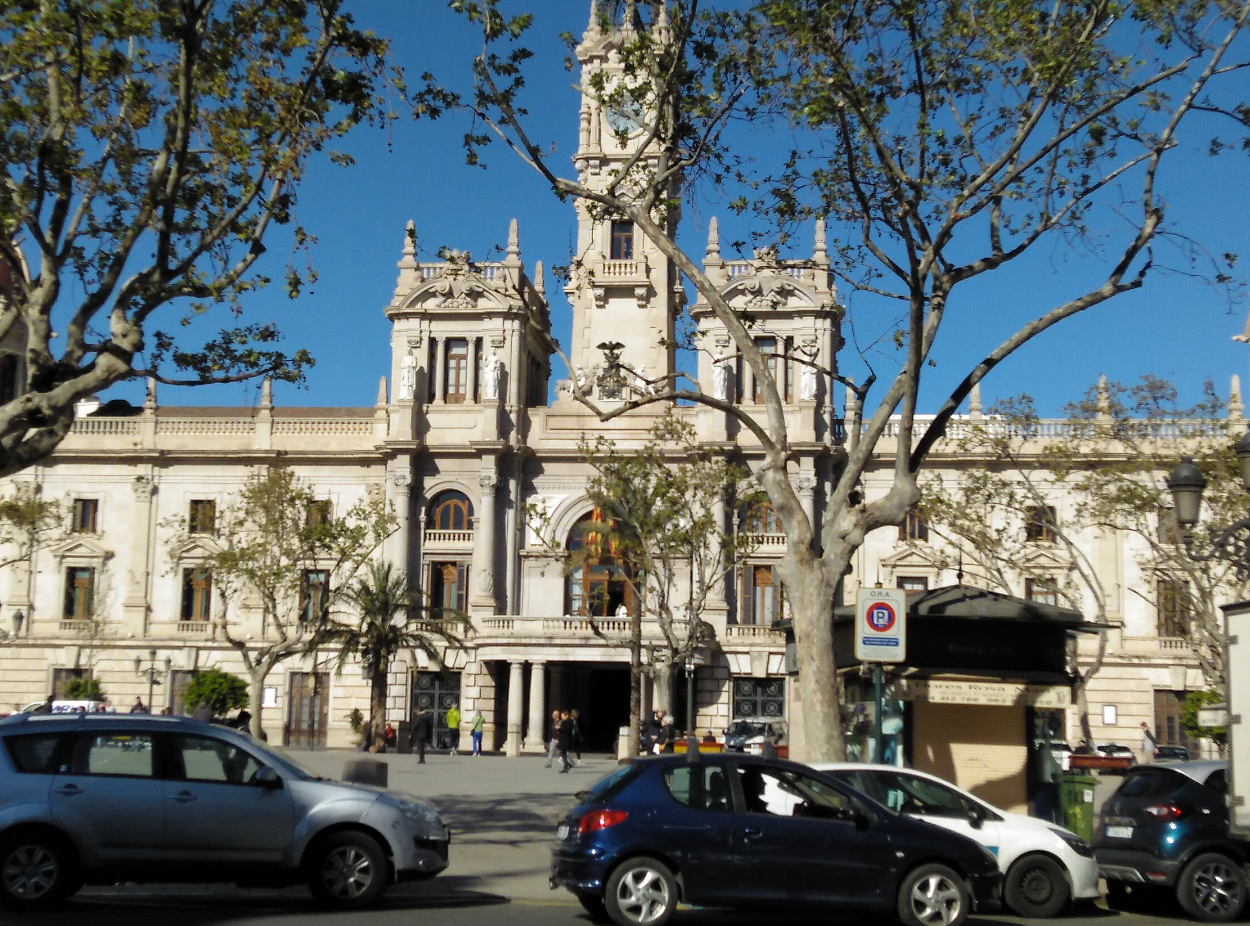 El Ayuntamiento de València también reclamará al estado la devolución del IVA pendiente El Ayuntamiento de València también reclamará al estado la devolución del IVA pendiente
