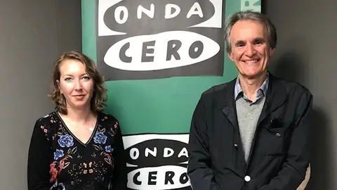 El CEO de Protus Hotels, Jaume Nebot, con Elka Dimitrova en Onda Cero. IX Premios Onda Cero Mallorca