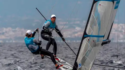 Las tripulantes españolas Tamara Echegoyen y Paula Barcelo Las tripulantes españolas Tamara Echegoyen y Paula Barcelo